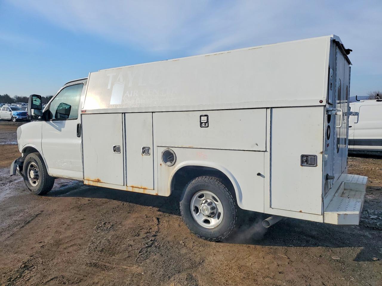 2012 Chev Rolet Express Utility / Service Truck