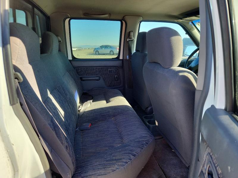 2000 Nissan Frontier XE