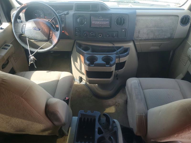 2012 Ford Econoline E350 Super Duty Wagon