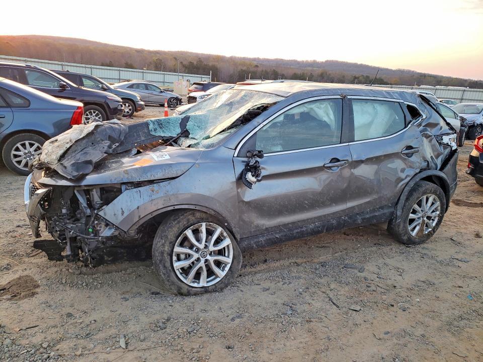 2022 Nissan Rogue Sport s