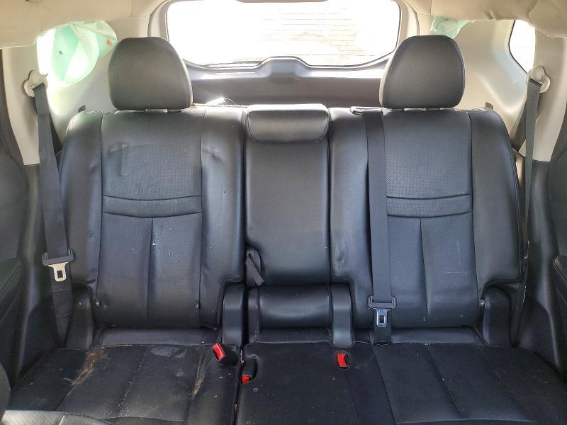 2015 Nissan Rogue sl