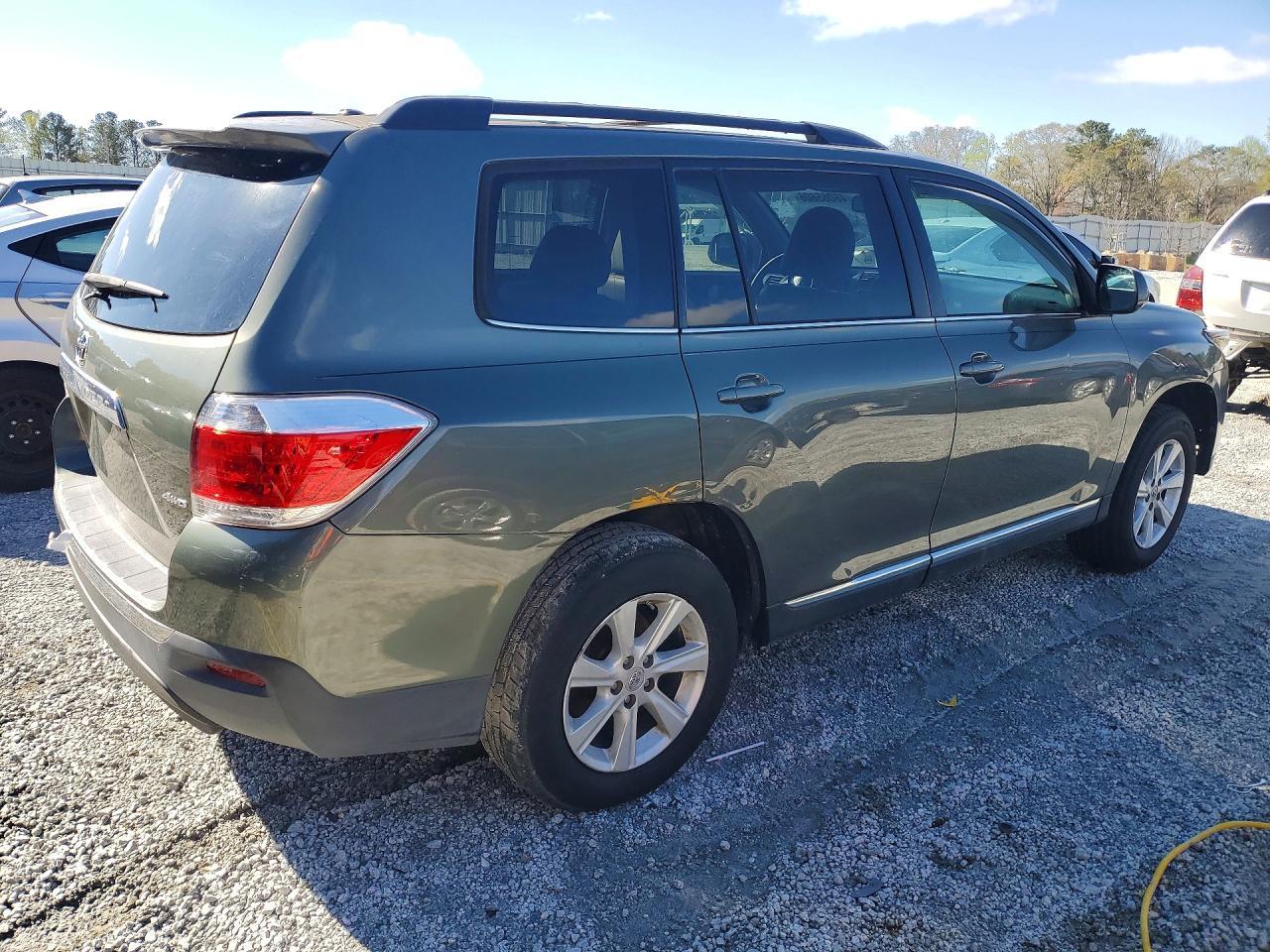 2013 Toyota Highlander se