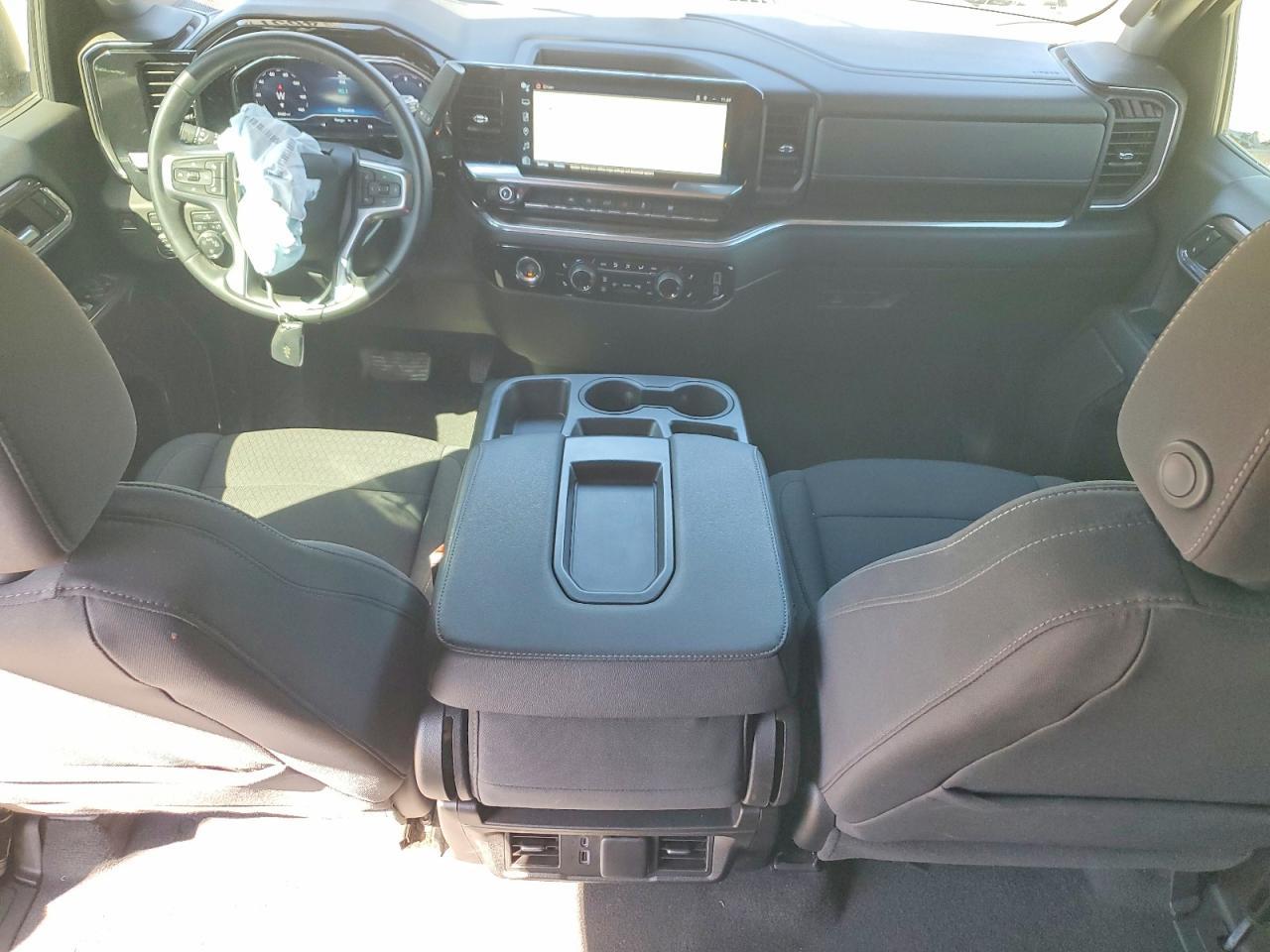 2024 Chevrolet Silverado K1500 LT-L