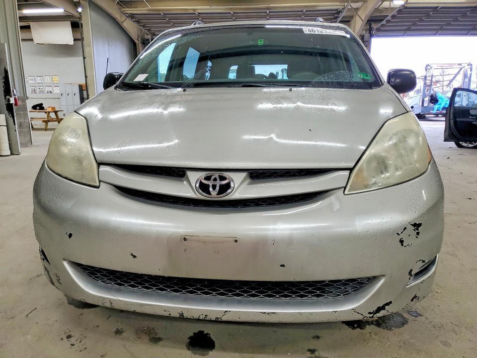2008 Toyota Sienna le 7-passenger