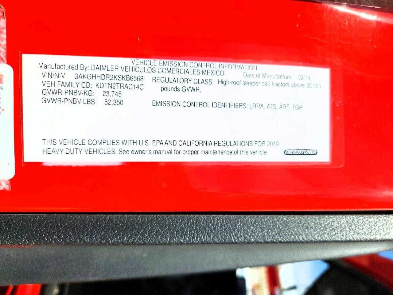 2019 Freigliner 2019 Freightliner Cascadia 126 Semi Truck