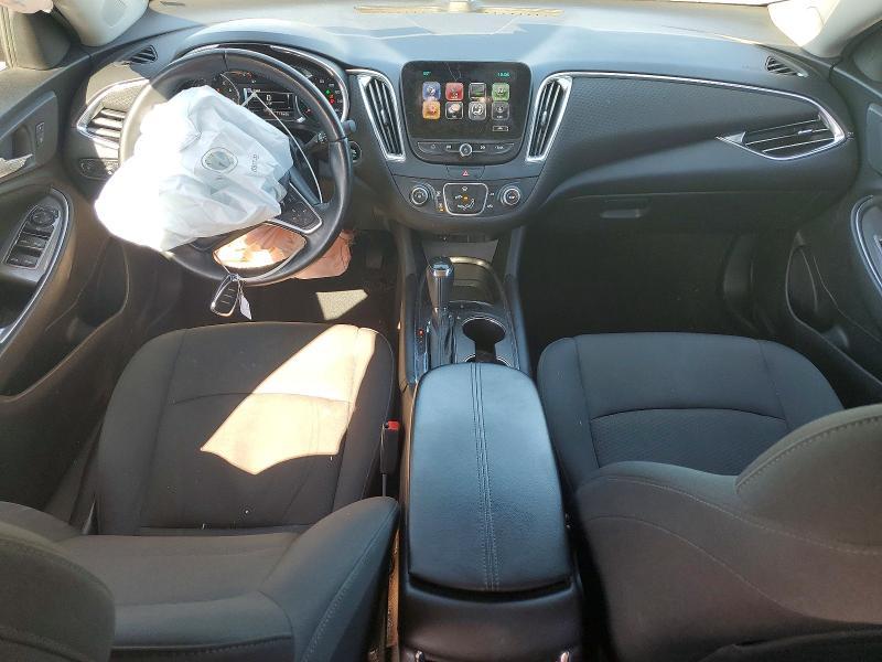 2017 Chev Malibu lt