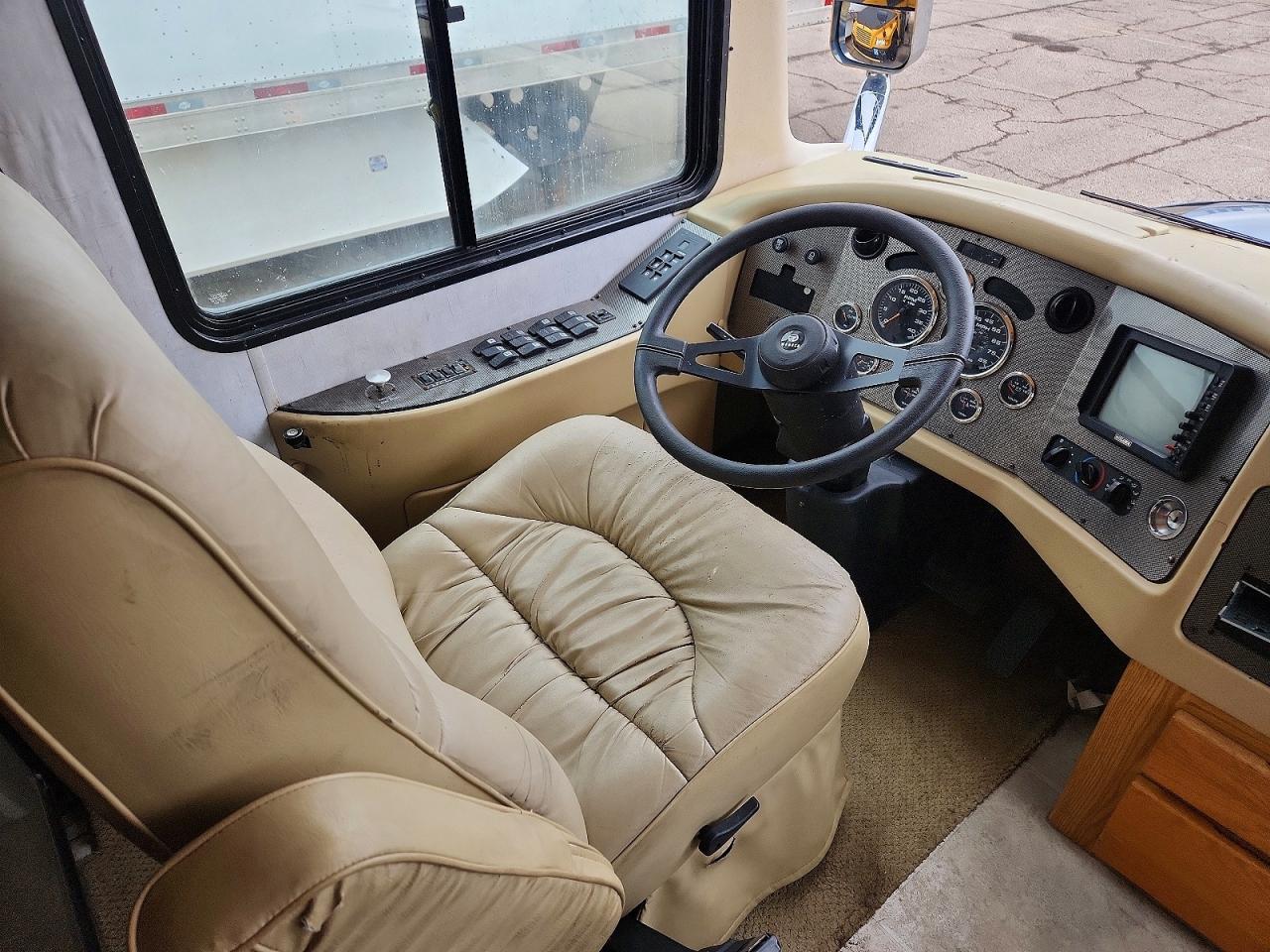 2005 Roadmaster RV
