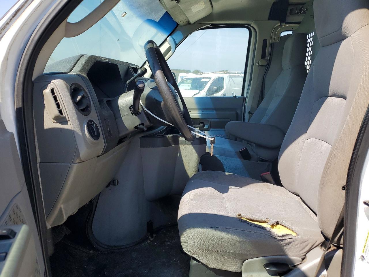 2009 Ford E250 Delivery van
