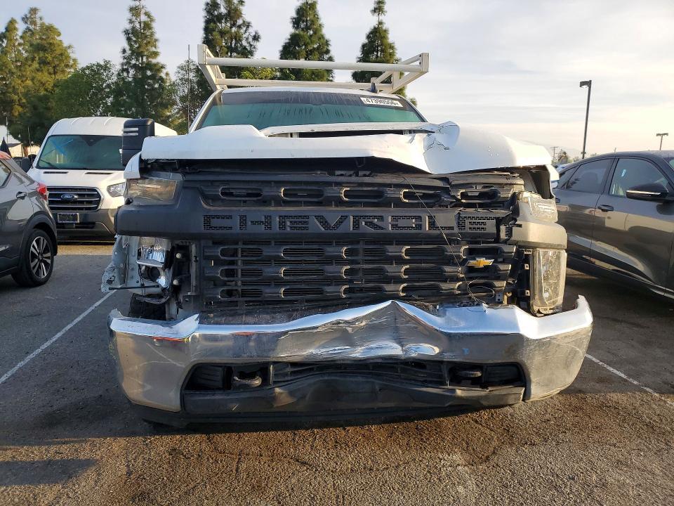 2020 Chevrolet Silverado Delivery Truck