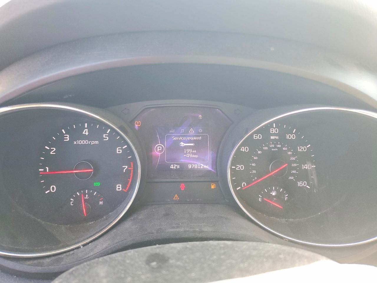 2017 KIA Sedona lx