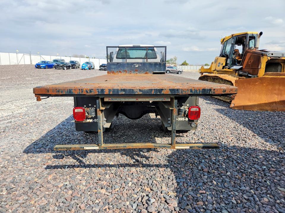2015 Ford F650 Super Duty Flatbed Truck