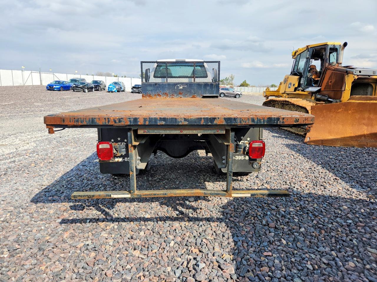 2015 Ford F650 Super Duty Flatbed Truck