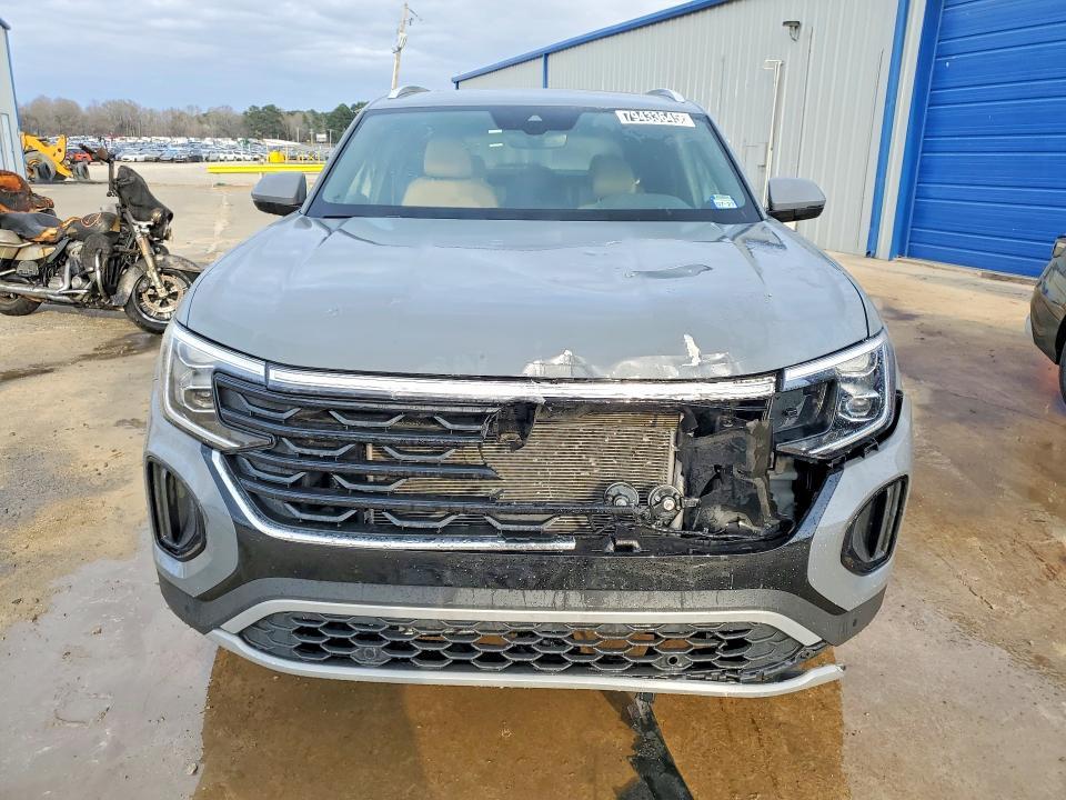 2025 Volkswagen Atlas Cross Sport se