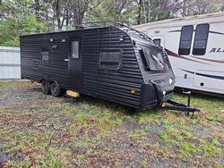 Wilderness Vehiculos salvage en venta: 1998 Wilderness 1998 Fleetwod Camper