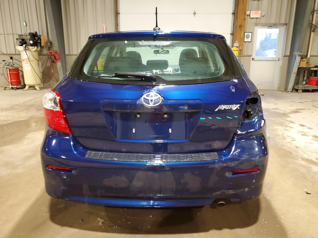 2012 Toyota Matrix l