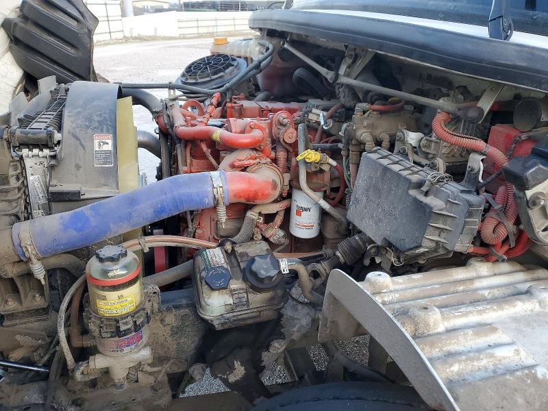 2025 Freigliner 2025 Freightliner Business Class M2 Refrigerated b