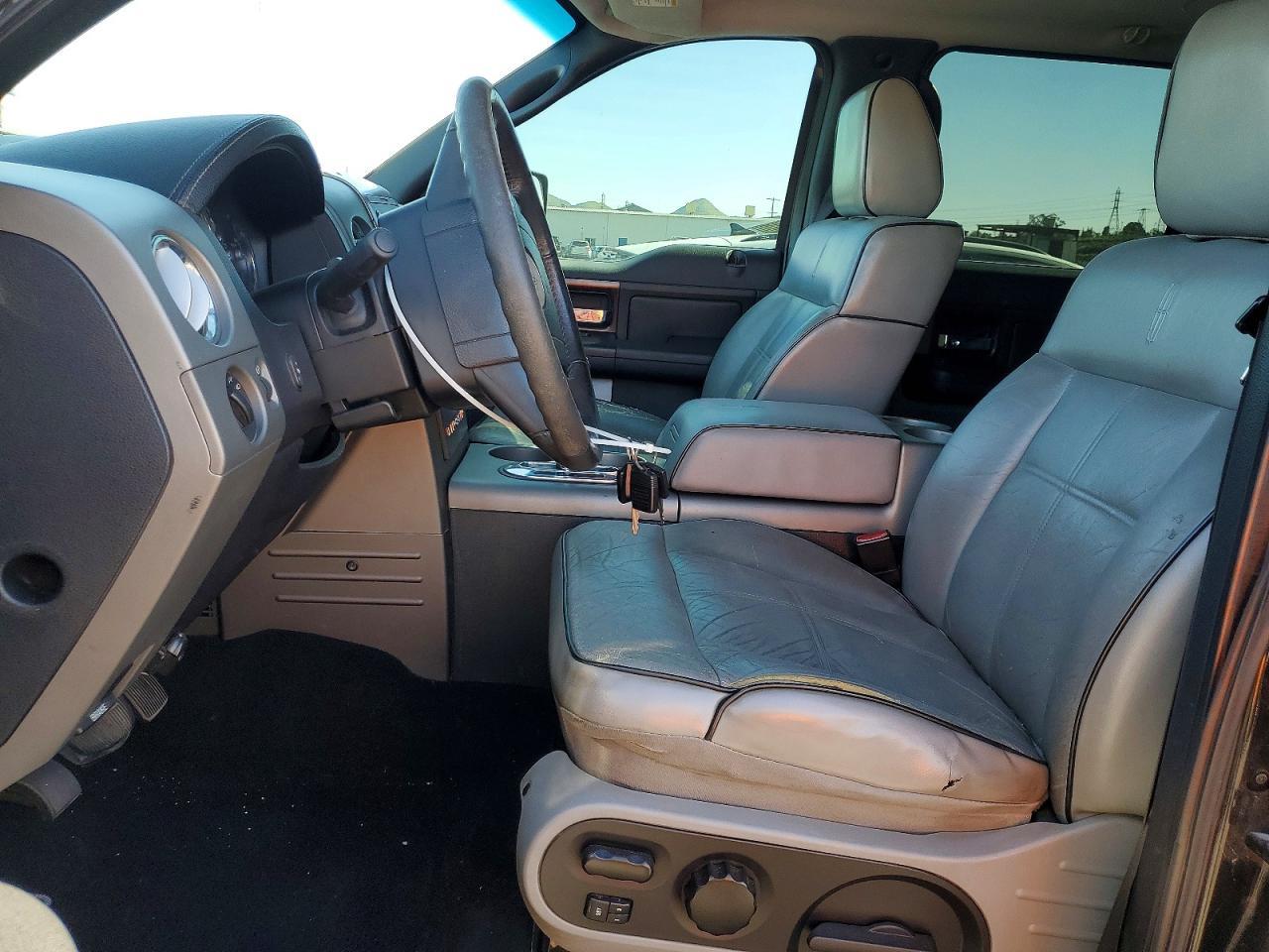 2006 Lincoln Mark LT