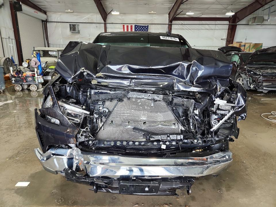 2025 GMC Sierra K1500 SLT