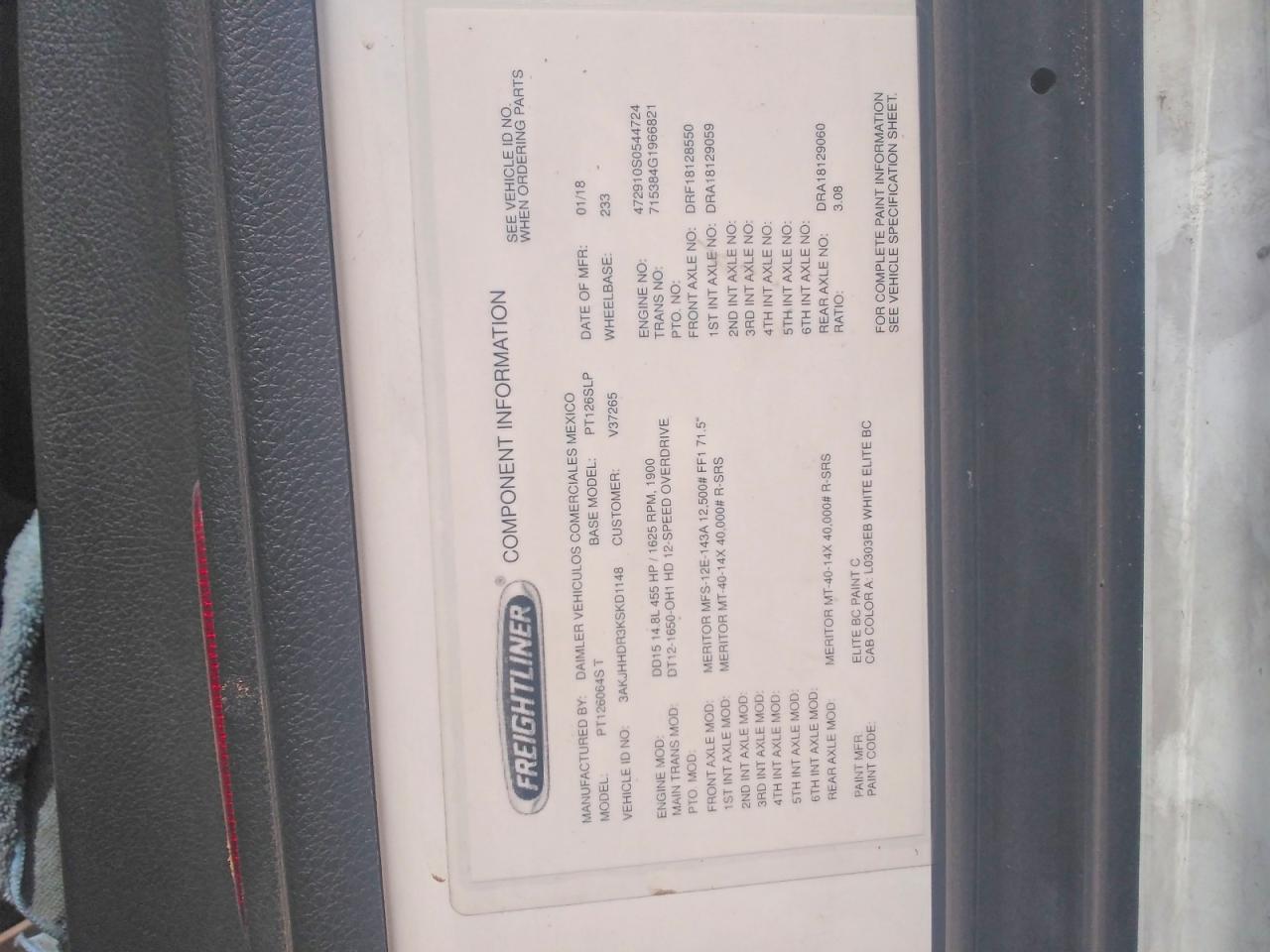 2019 Freigliner 2019 Freightliner Cascadia 126 Semi Truck