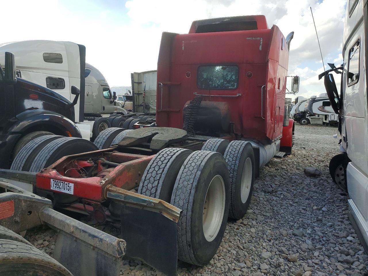 1999 Peterbilt Tractor 1999 Peterbilt 379 Semi Truck