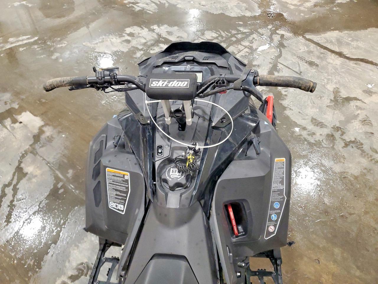 2021 Skidoo Summit SP E-TEC 850
