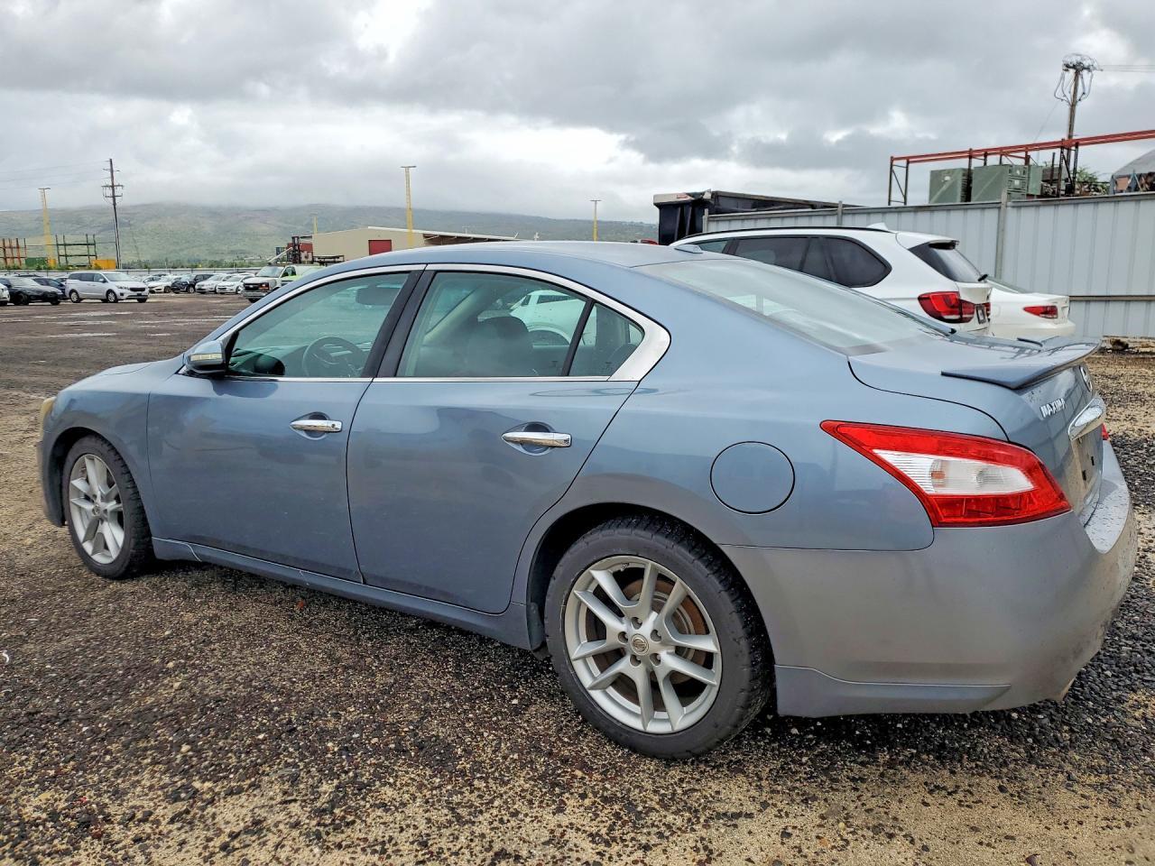 2011 Niss Maxima