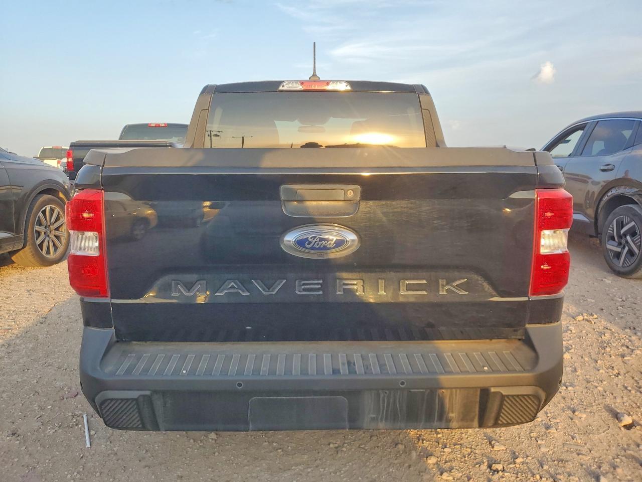 2022 Ford Maverick XL