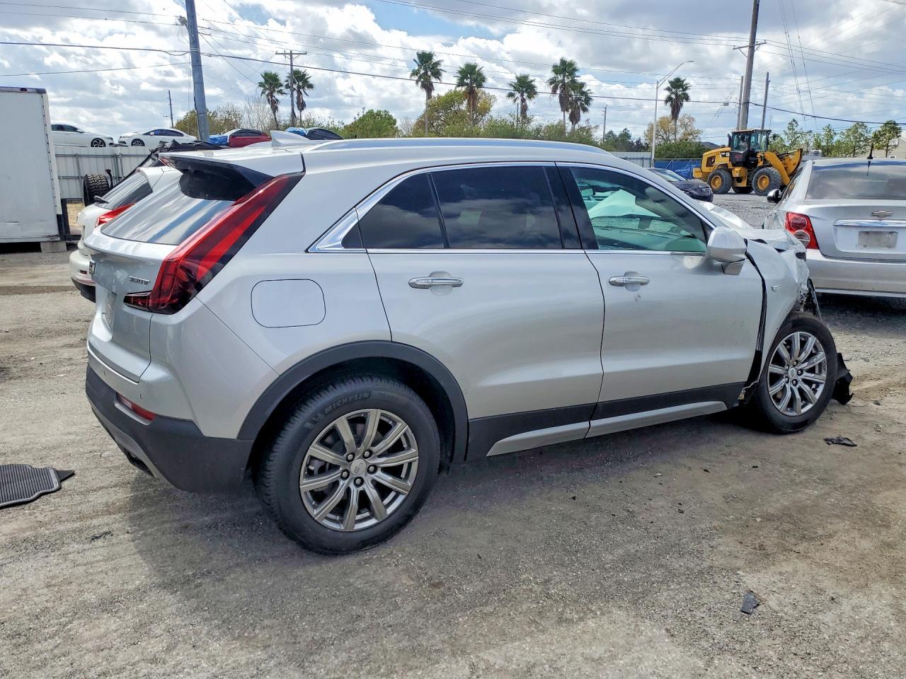 2020 Cadillac XT4 Premium Luxury