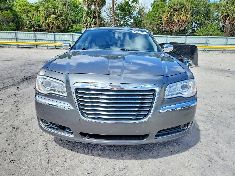 2011 Chrysler 300 Limited