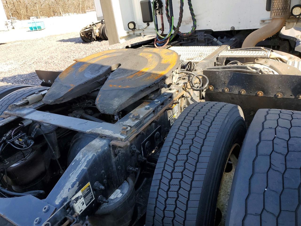 2018 Peterbilt 579 Semi Truck