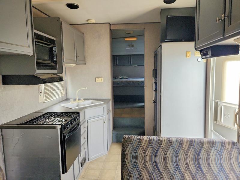 2007 Fleetwood Redline Camper