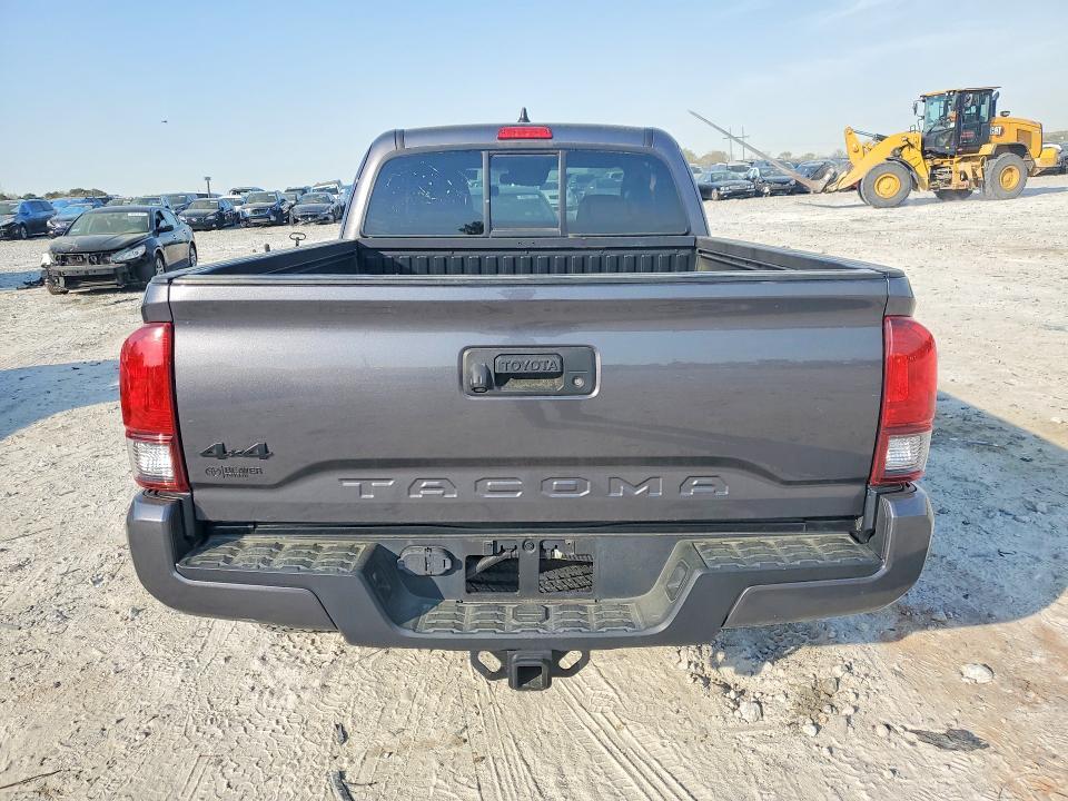 2020 Toyota Tacoma sr V6