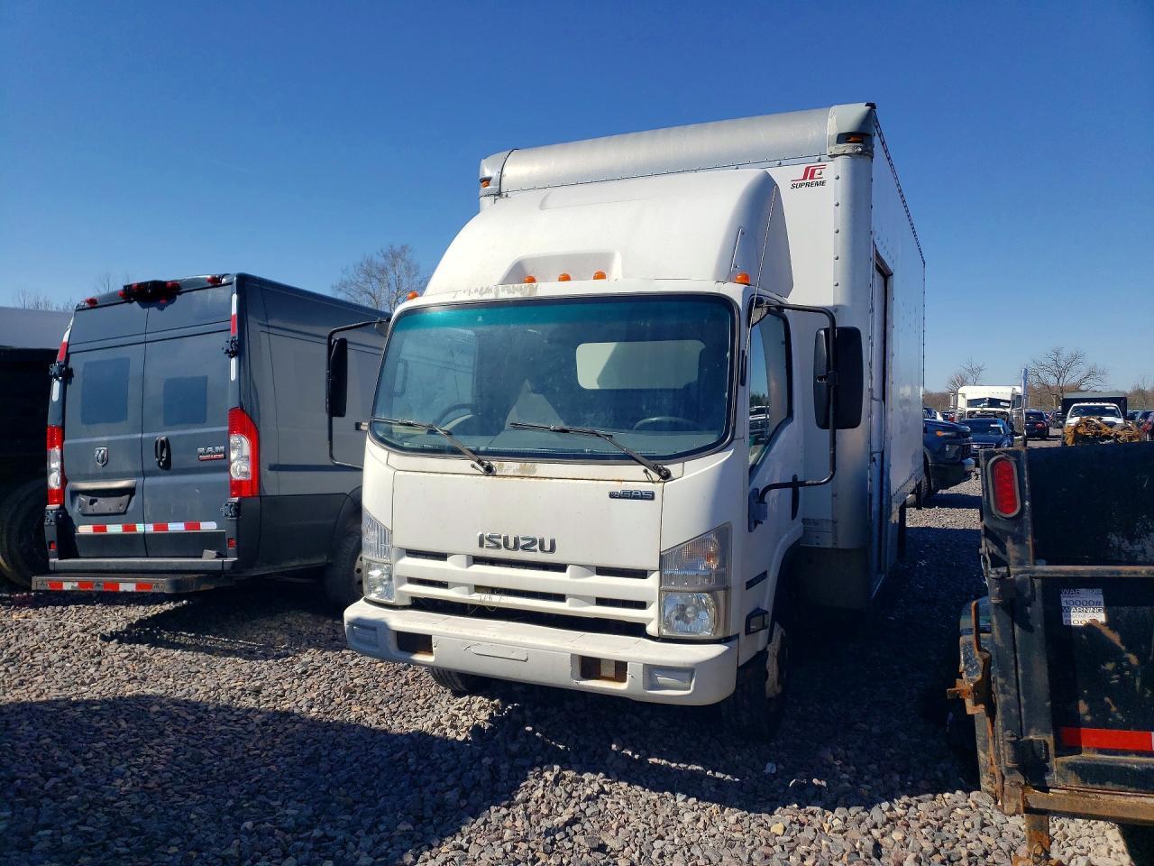 2013 Isuzu NPR HD BOX Truck