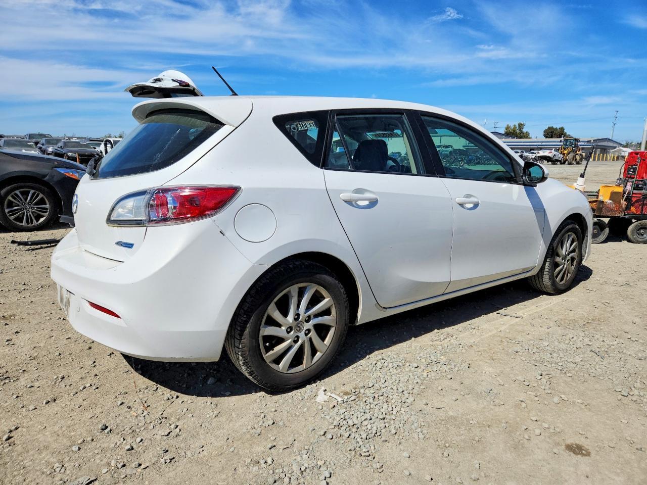 2012 Mazda 3 I