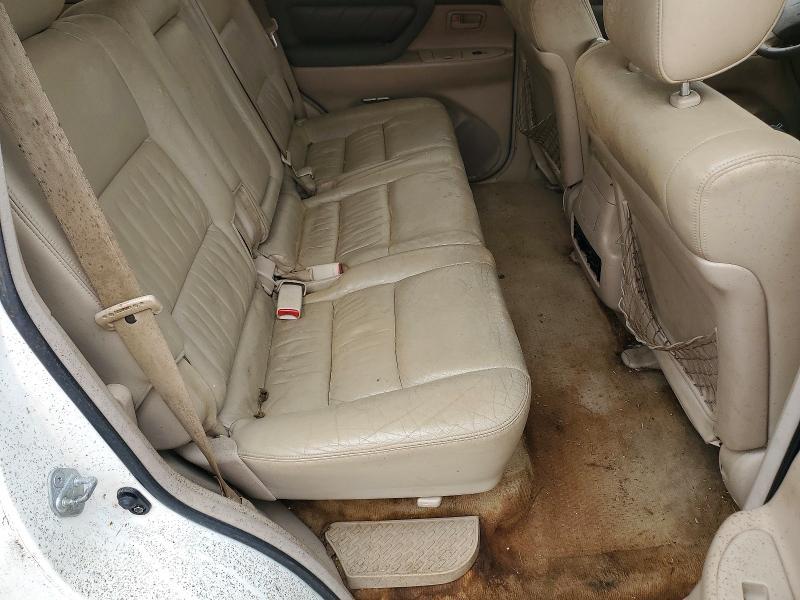 2000 Toyota Land Cruiser Base