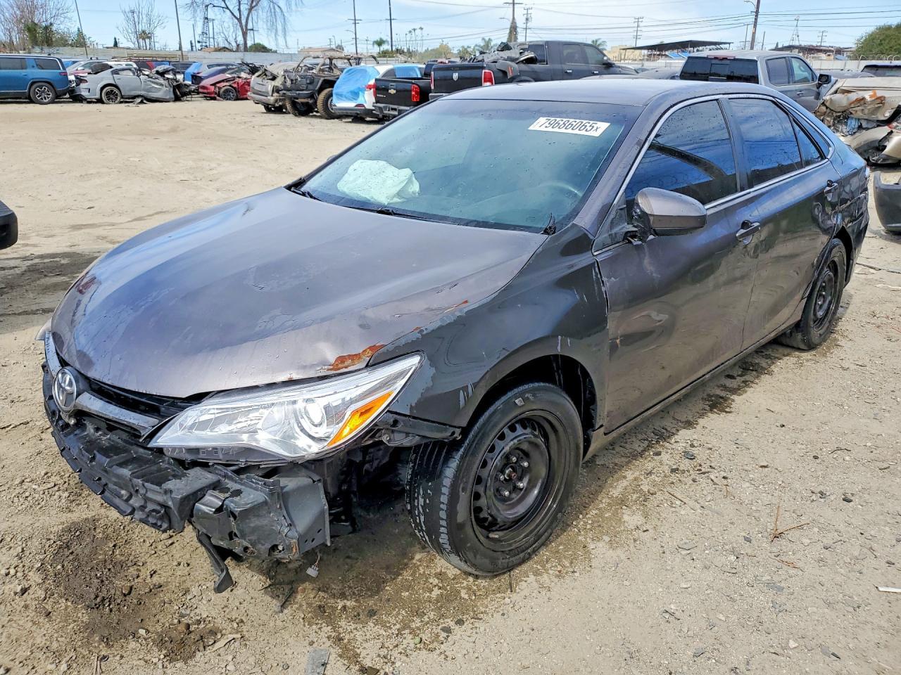 2015 Toyota Camry le