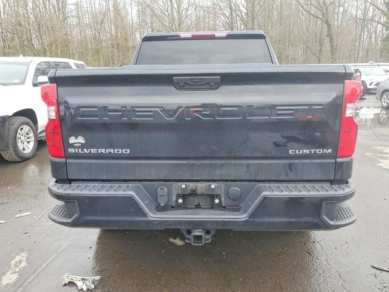 2022 Chevrolet Silverado K1500 Custom