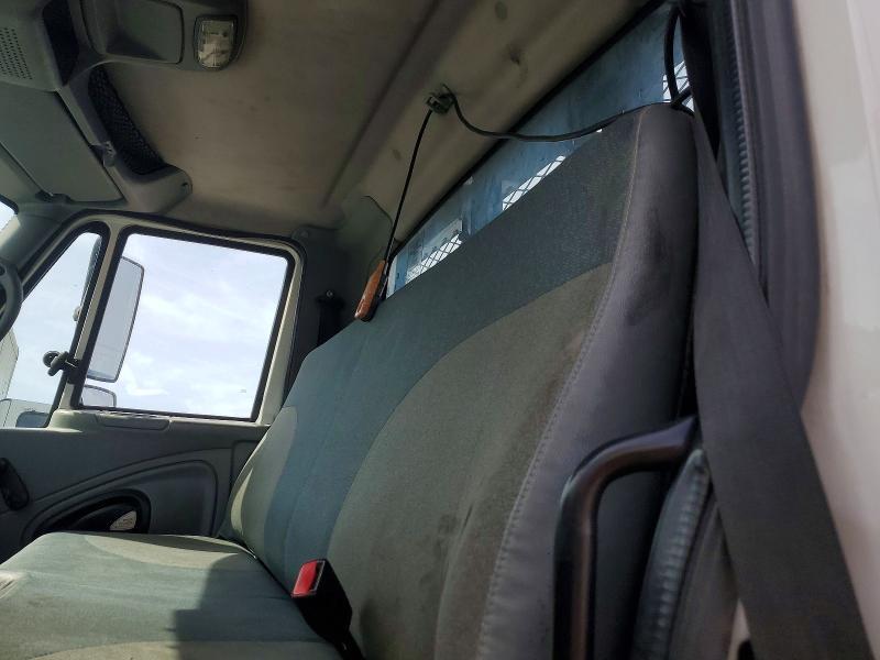 2007 International 4300 Flatbed Truck