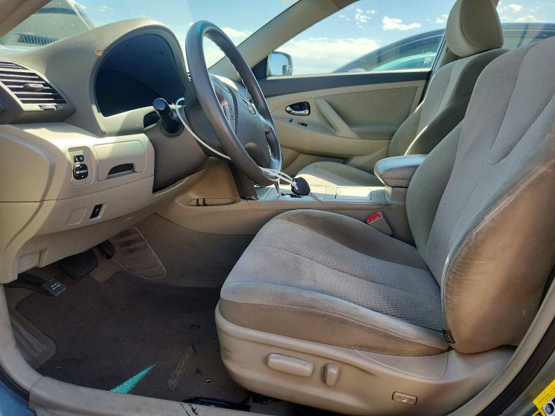 2011 Toyota Camry le