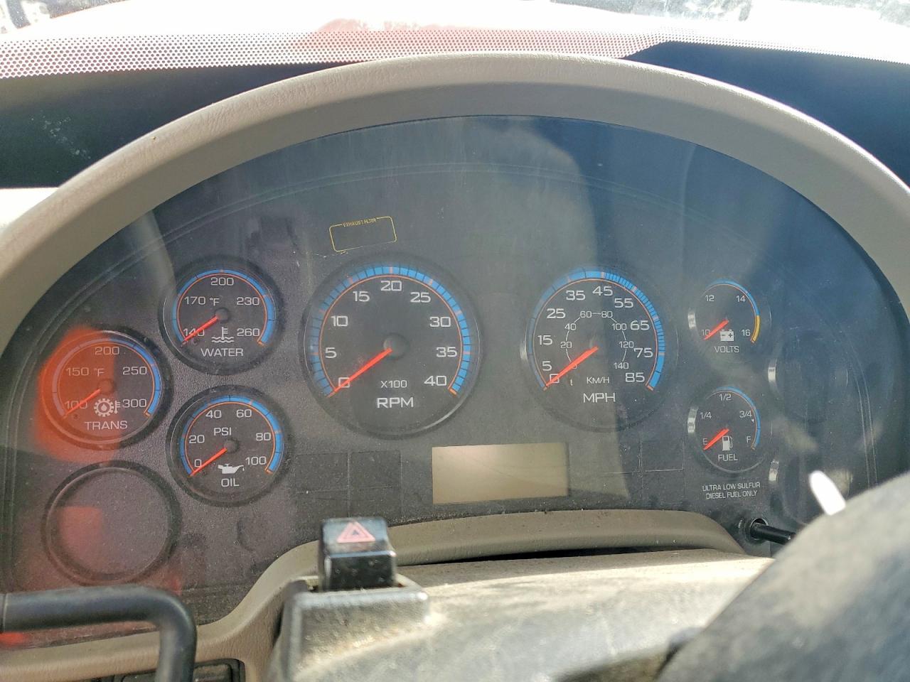 2015 International Terrastar BOX Truck