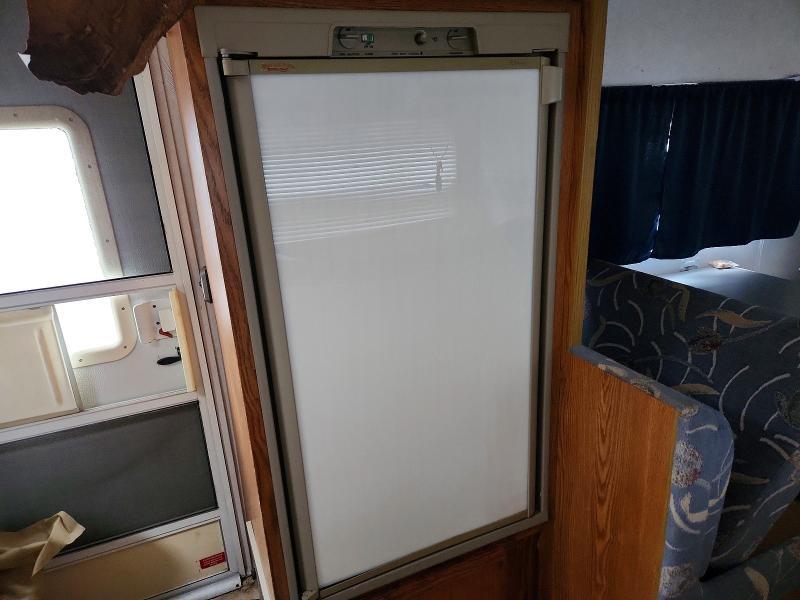 1998 R-Vision Trail Lite Camper