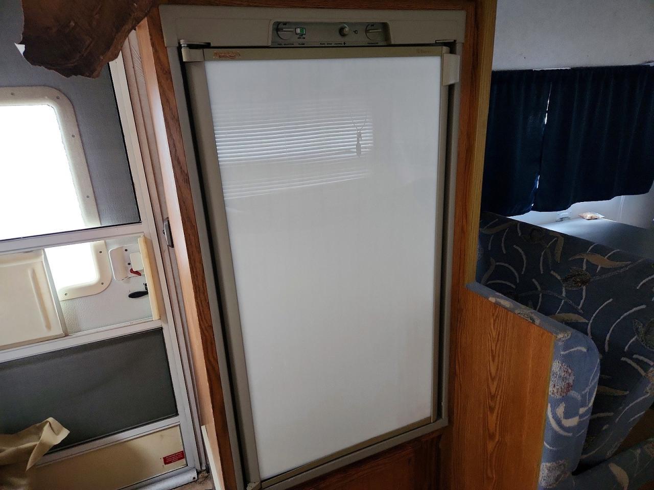 1998 R-Vision Trail Lite Camper