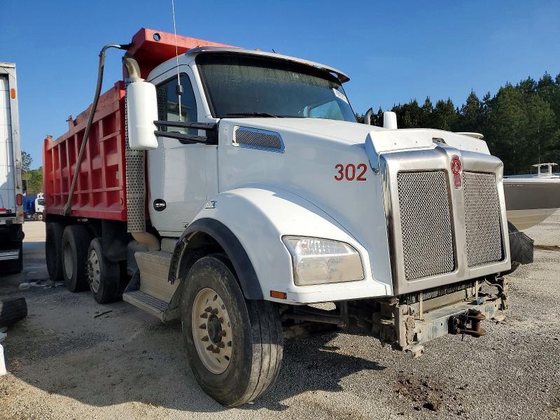 2015 Kenworth T880 Dump Truck