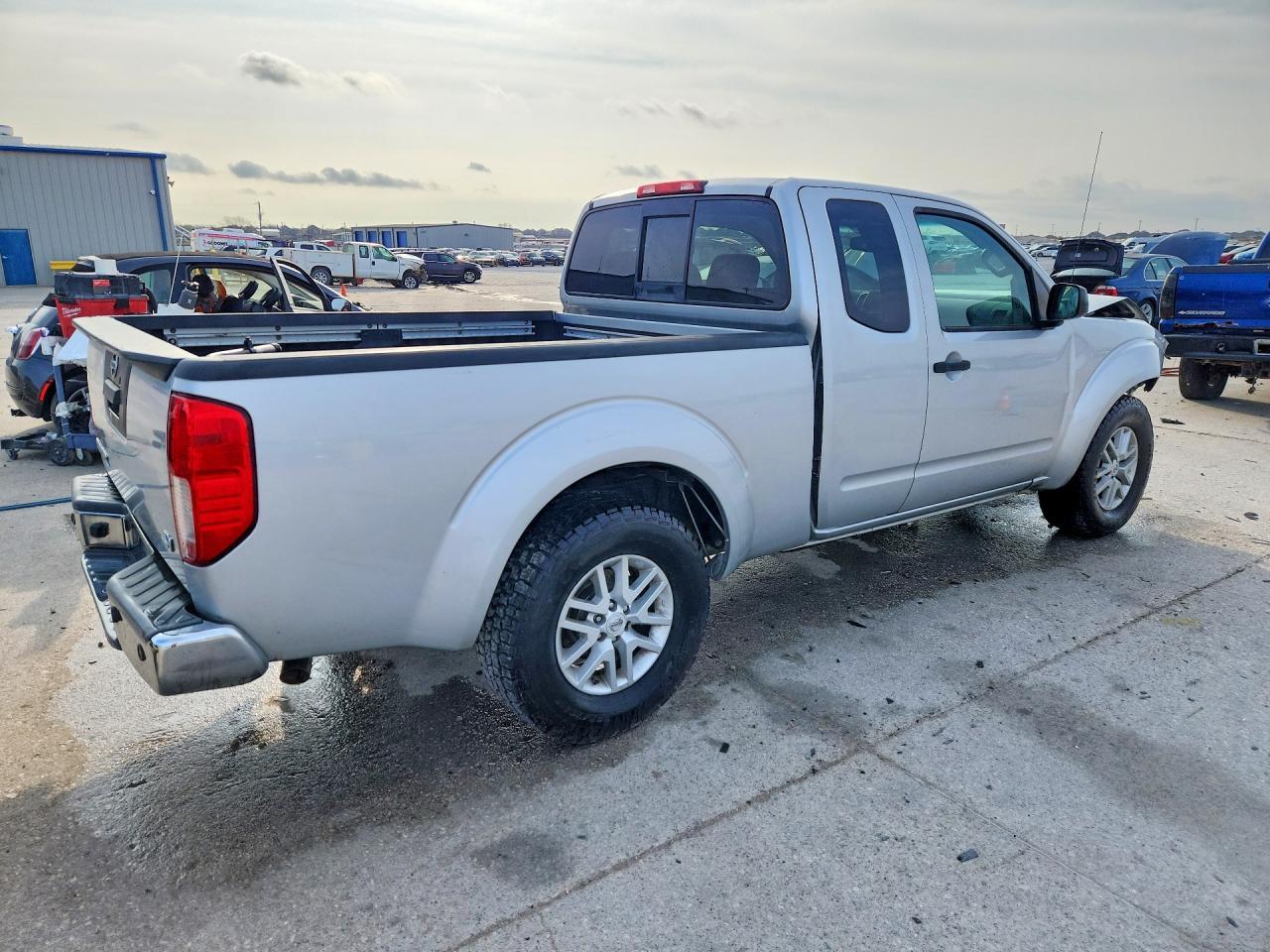 2016 Nissan Frontier SV V6