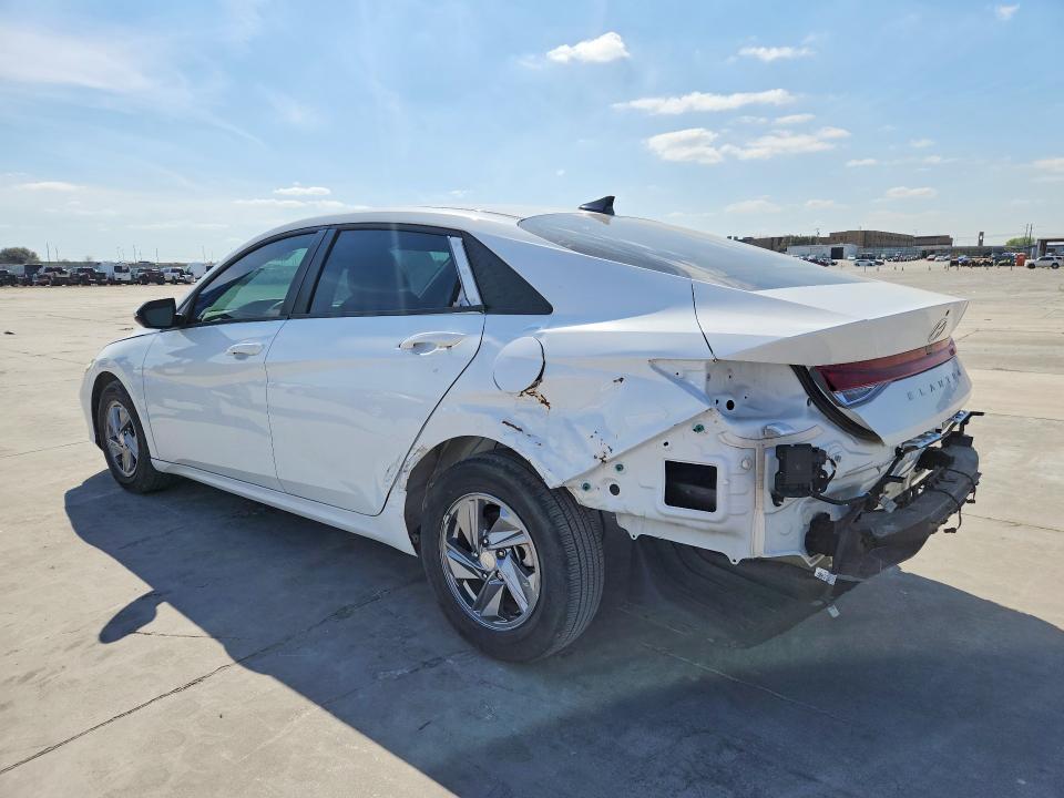 2024 Hyundai Elantra se