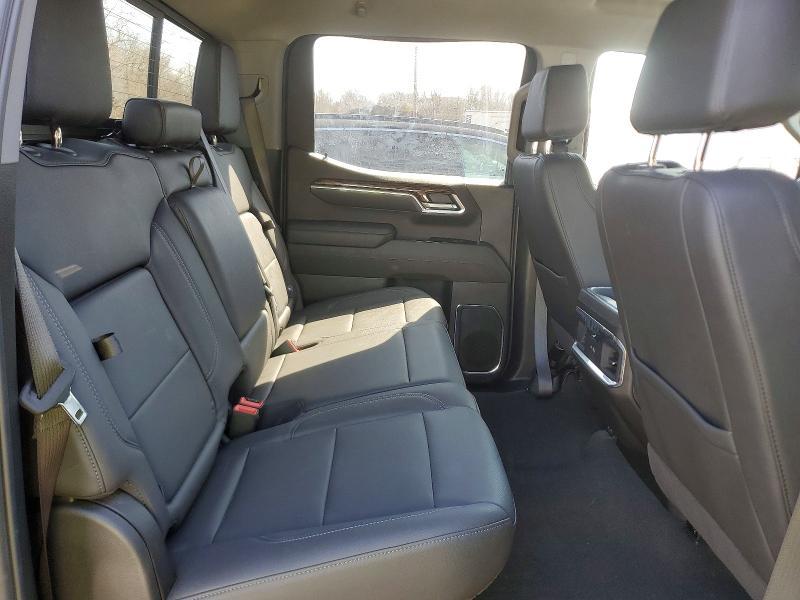 2025 GMC 1500 Sierra 4WD Crew Cab 3.0L Diesel