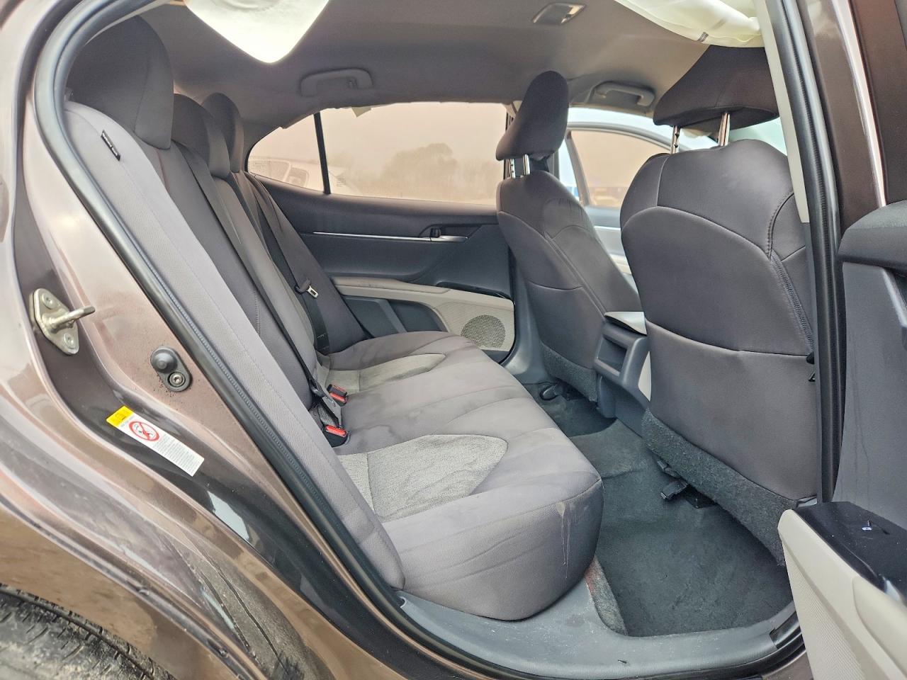 2018 Toyota Camry le