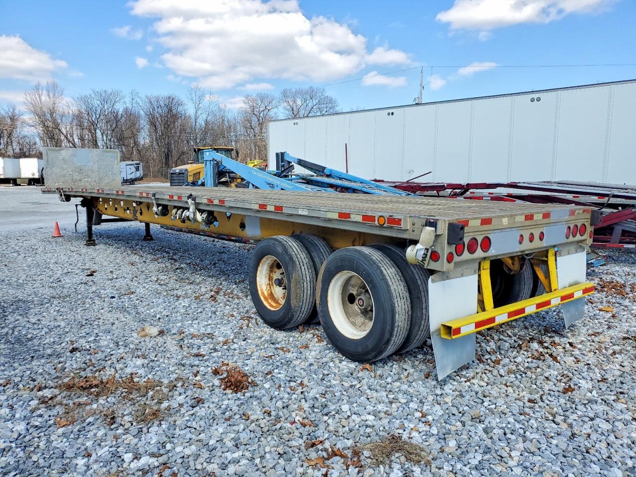 2009 Manac CFB-48 Flatbed Trailer