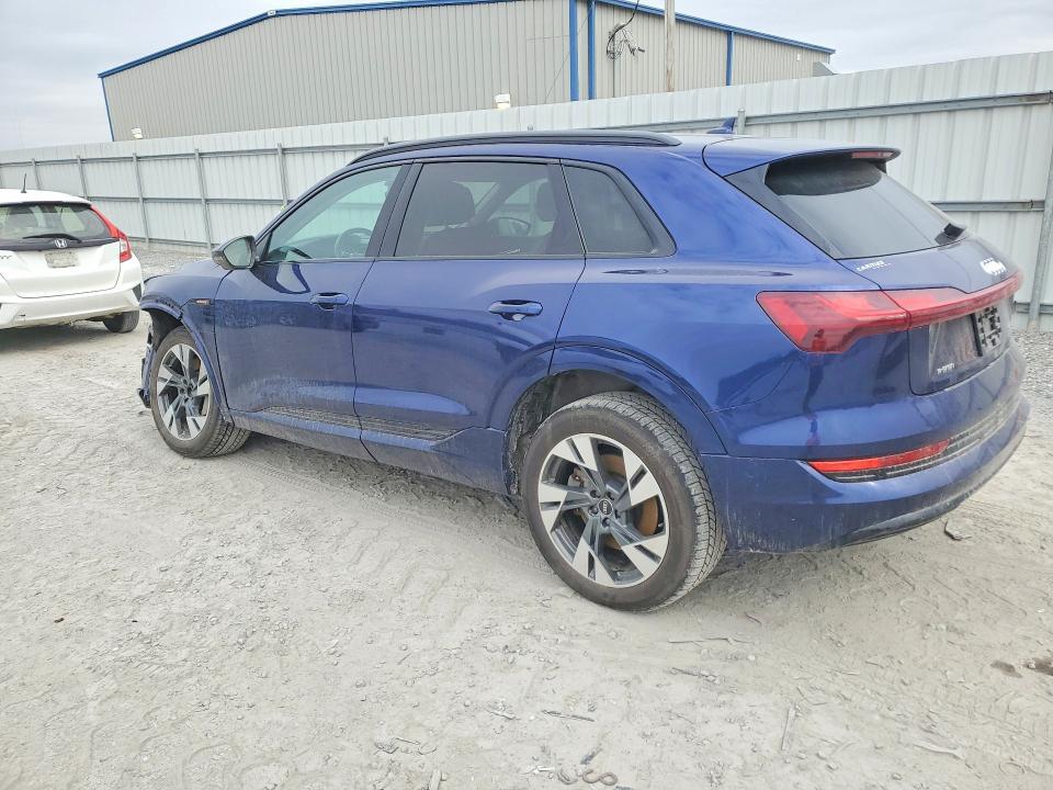 2022 Audi E-tron Premium