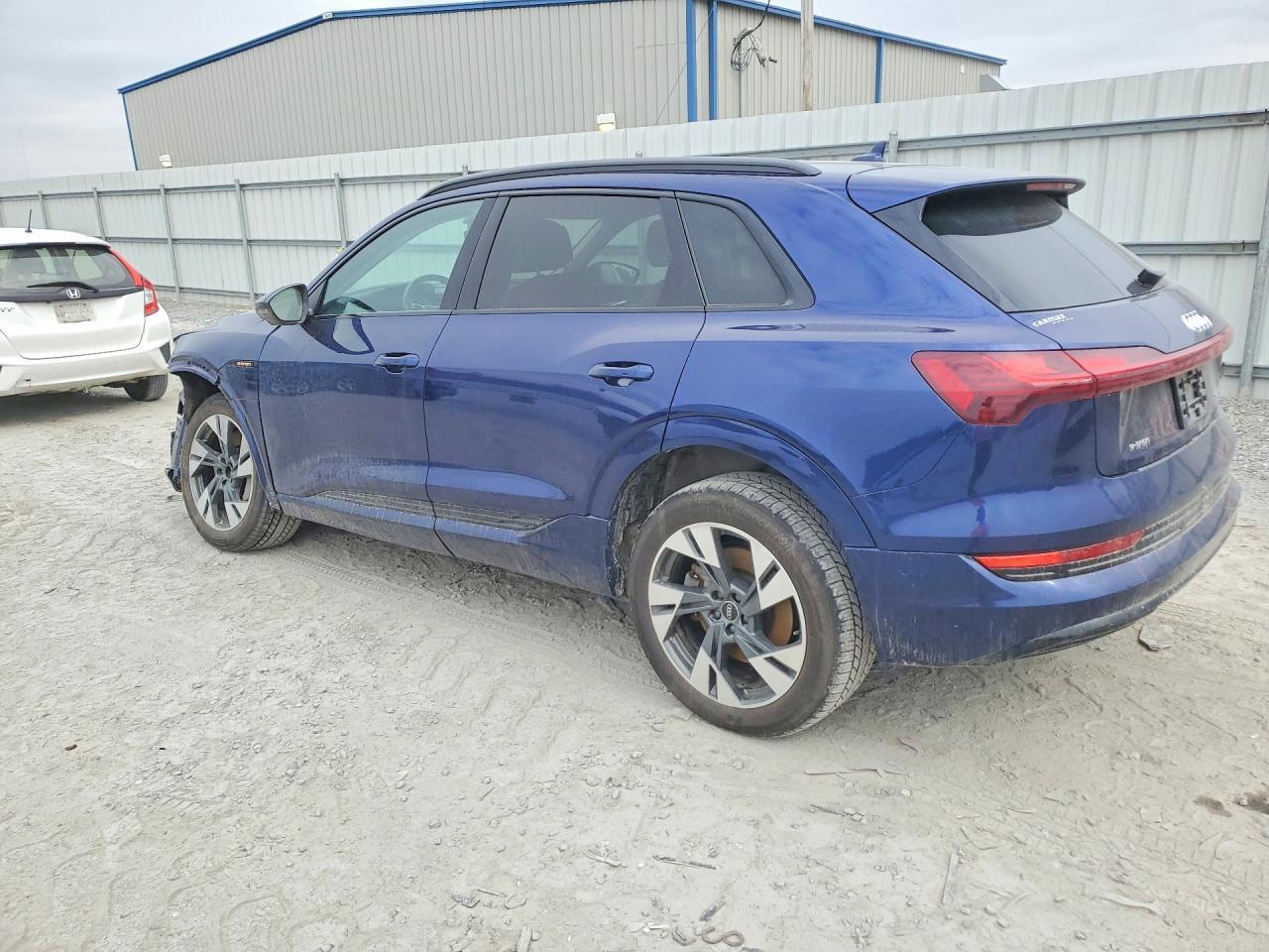 2022 Audi E-tron Premium